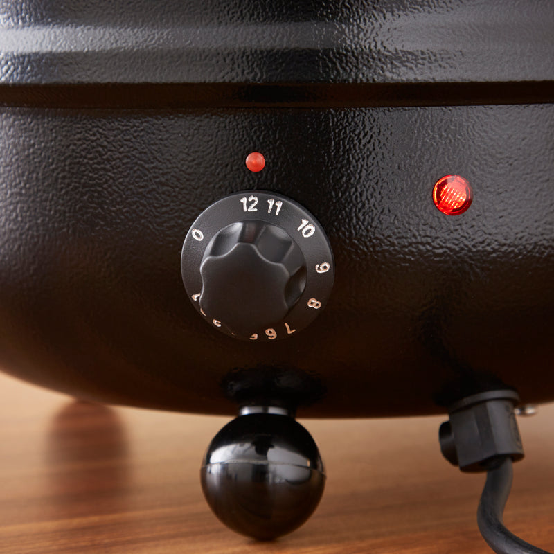 Close up of the Swan 10 litre soup kettle heating dial